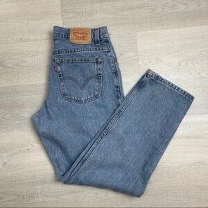 Vintage Levi’s 550 Relaxed Fit Tappered Leg Jean